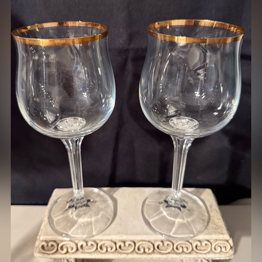 2 Wine Geneve by Bohemia Crystal-Crystalex wine glasses.